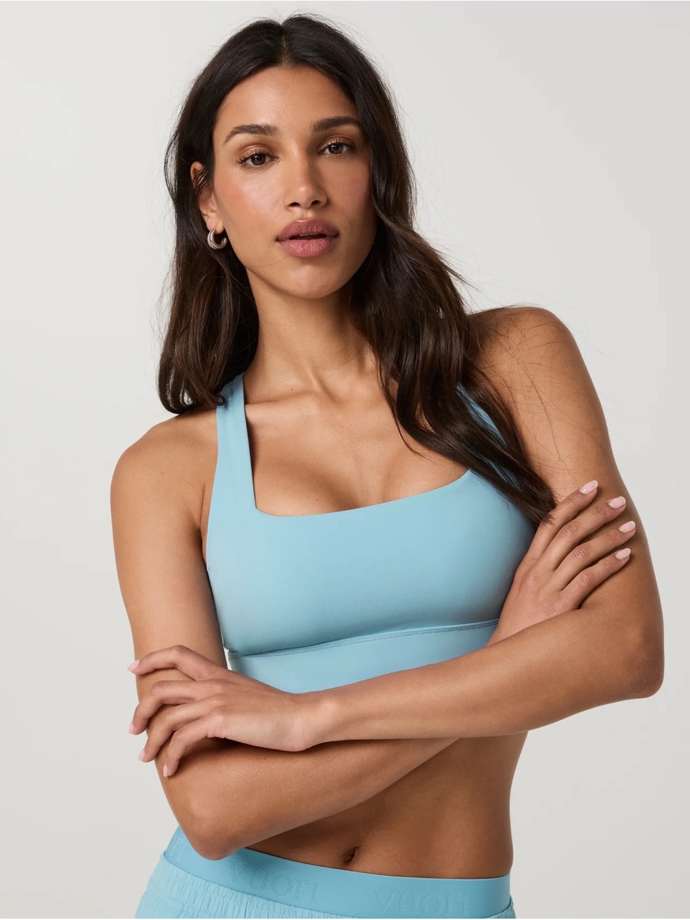 Vuori Daily Form Sports Bra in Sea Folly Size Medium - Picture 3 of 6